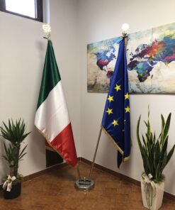 Kit bandiere da interno a 2 posti con Bandiera Italia ed Europa in SETA